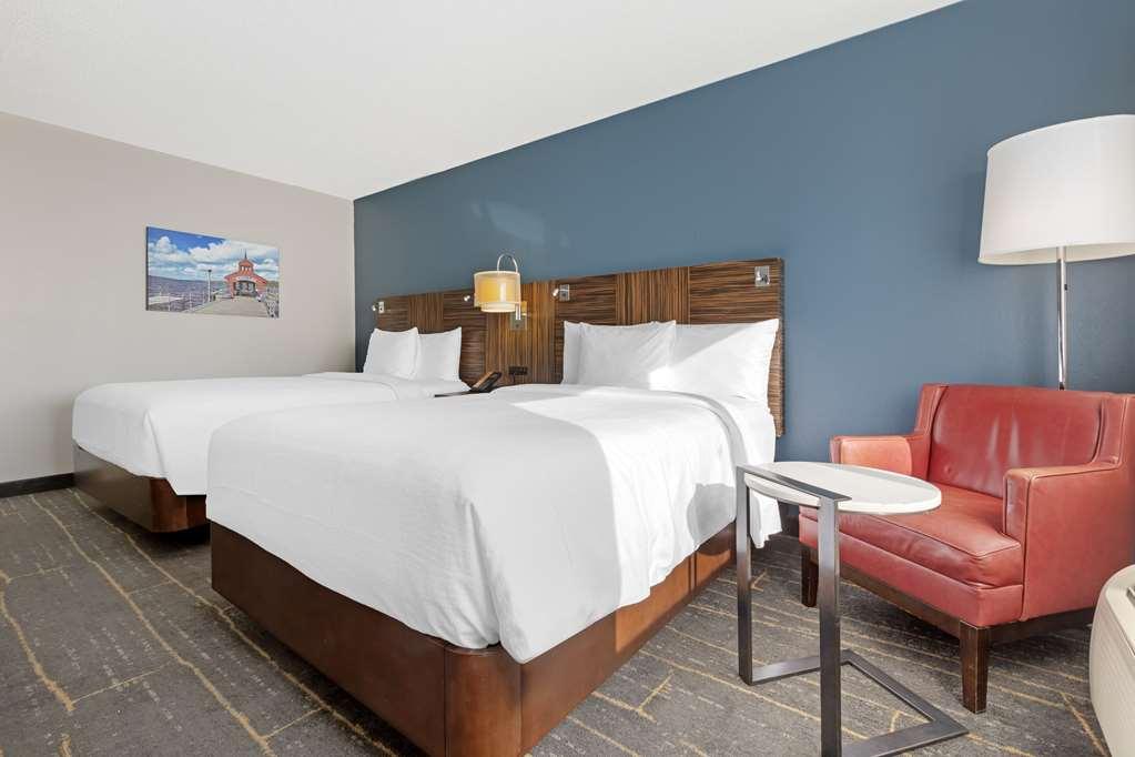 The Lux Hotel & Conference Center, Ascend Hotel Collection Waterloo Habitación foto