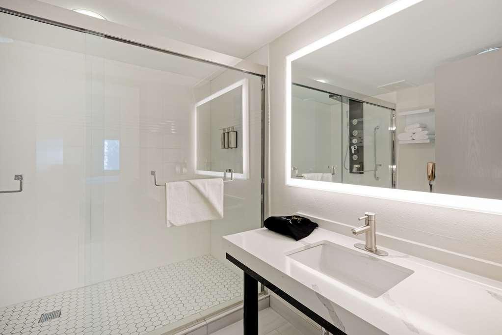 The Lux Hotel & Conference Center, Ascend Hotel Collection Waterloo Habitación foto