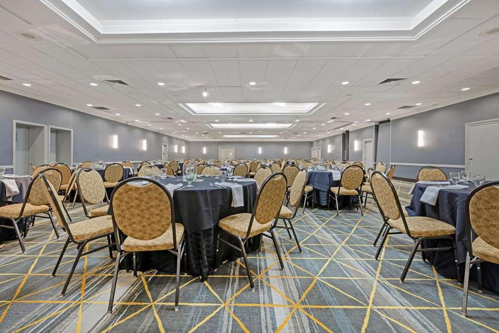 The Lux Hotel & Conference Center, Ascend Hotel Collection Waterloo Facilidades foto