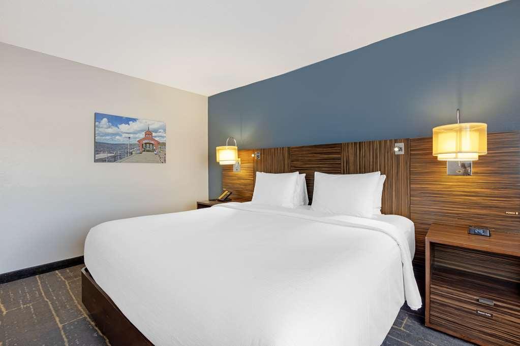 The Lux Hotel & Conference Center, Ascend Hotel Collection Waterloo Habitación foto