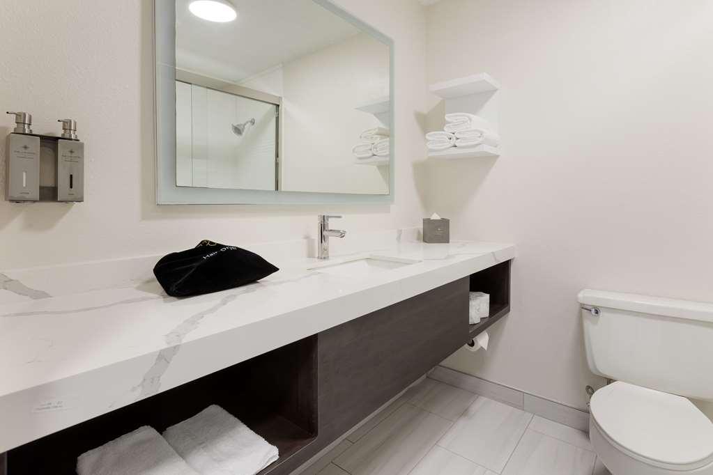 The Lux Hotel & Conference Center, Ascend Hotel Collection Waterloo Habitación foto